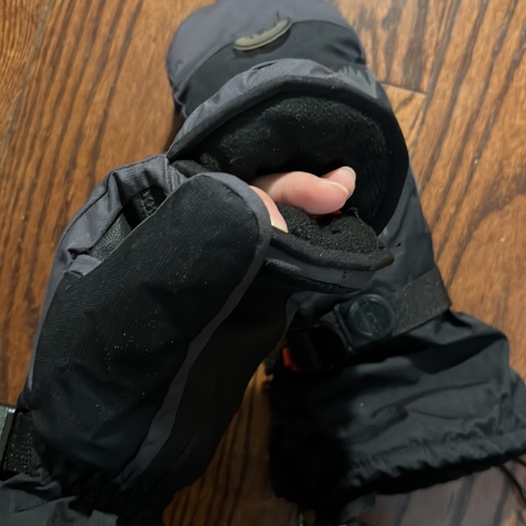 Kids Kombi winter Mittens with Magnet Opening - Picture 2 of 2